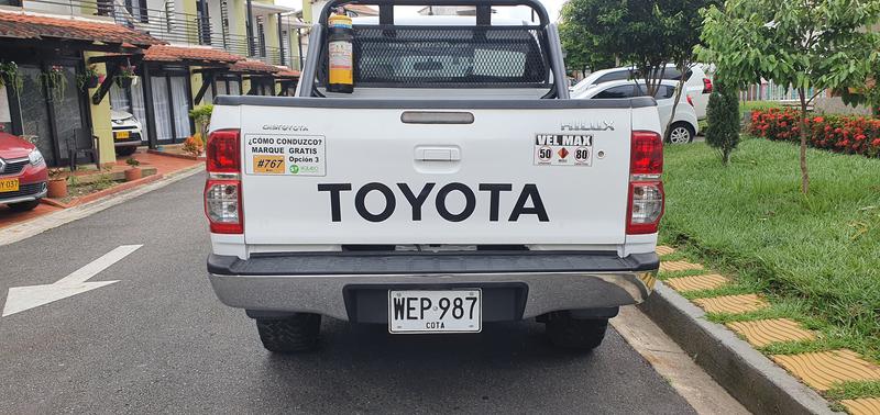 Toyota Hilux • 2014 • 220,000 km 6