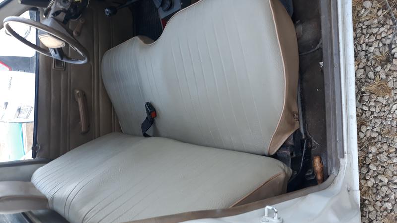 Toyota Hilux • 1989 • 300 km 7