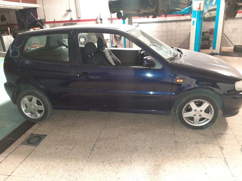 Volkswagen Polo • 2000 • 135,000 km 5
