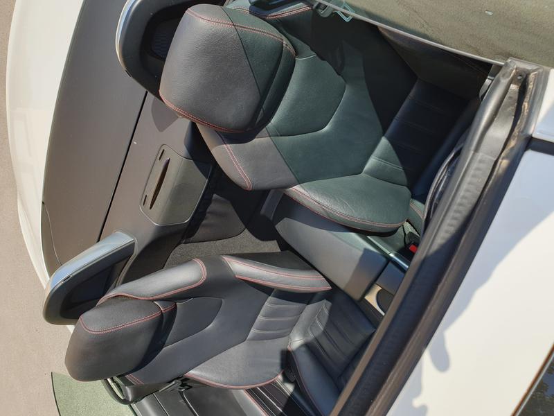 Mercedes-Benz SLK • 2011 • 123,000 km 6