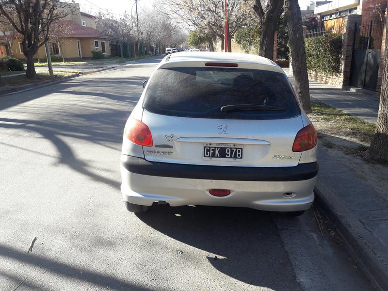 Peugeot 206 • 2008 • 200 km 3