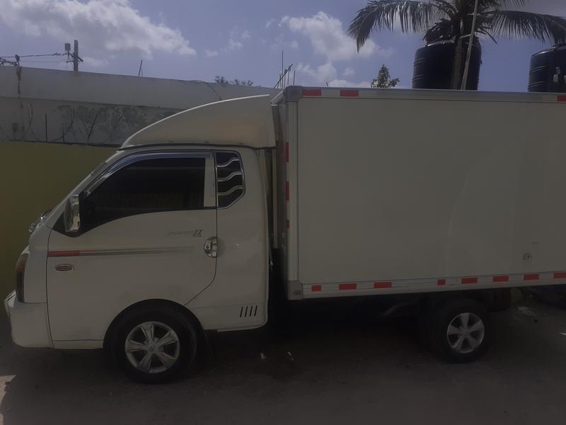 Hyundai  • 2014 • 94,064 km 2