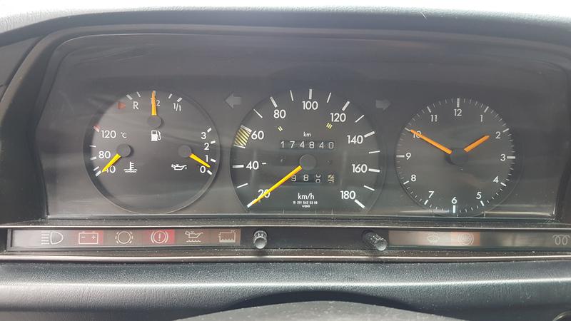 Mercedes-Benz 190 D • 1991 • 174,840 km 6