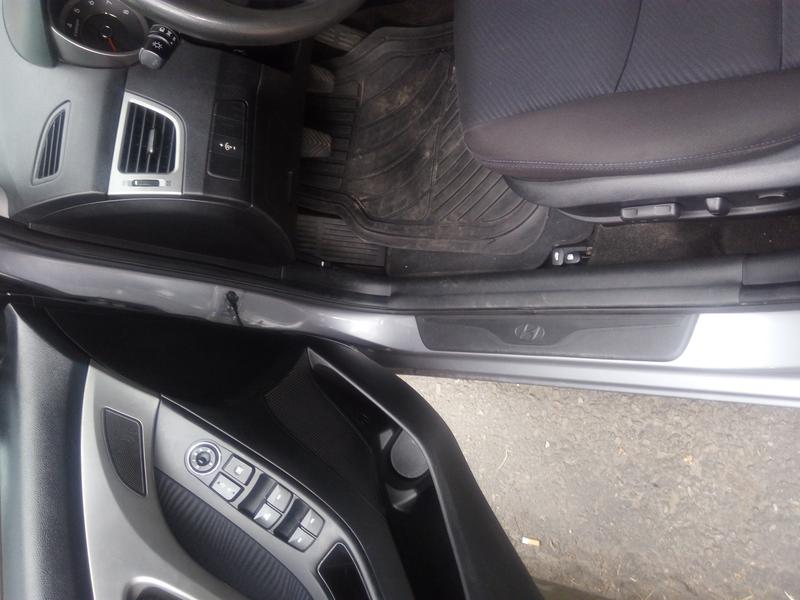 Hyundai Elantra • 2013 • 63,270 km 9