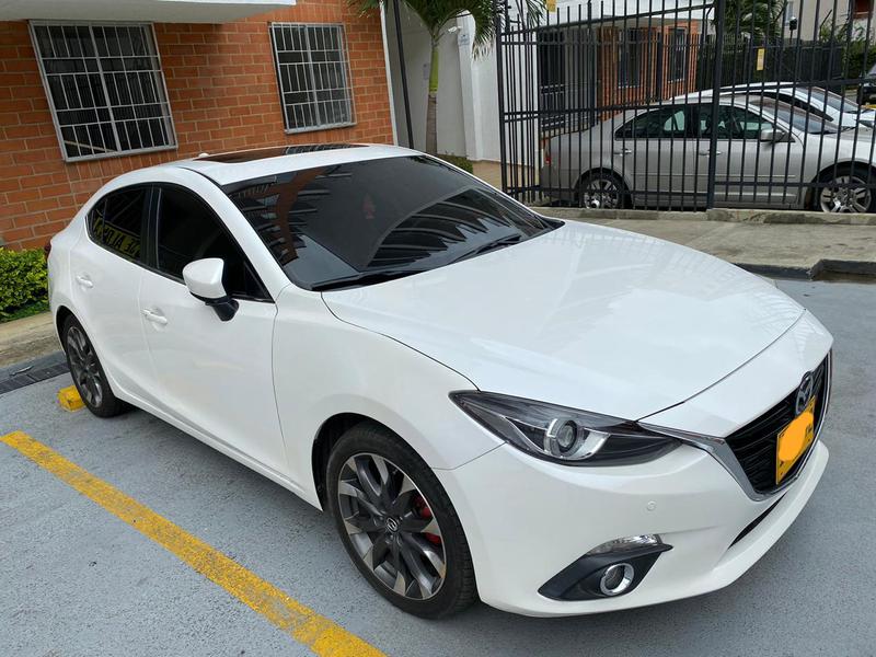 Mazda 3 • 2017 • 70,000 km 4