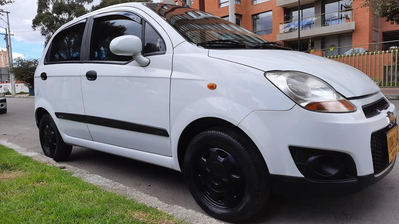 Chevrolet Spark • 2015 • 60,000 km 3