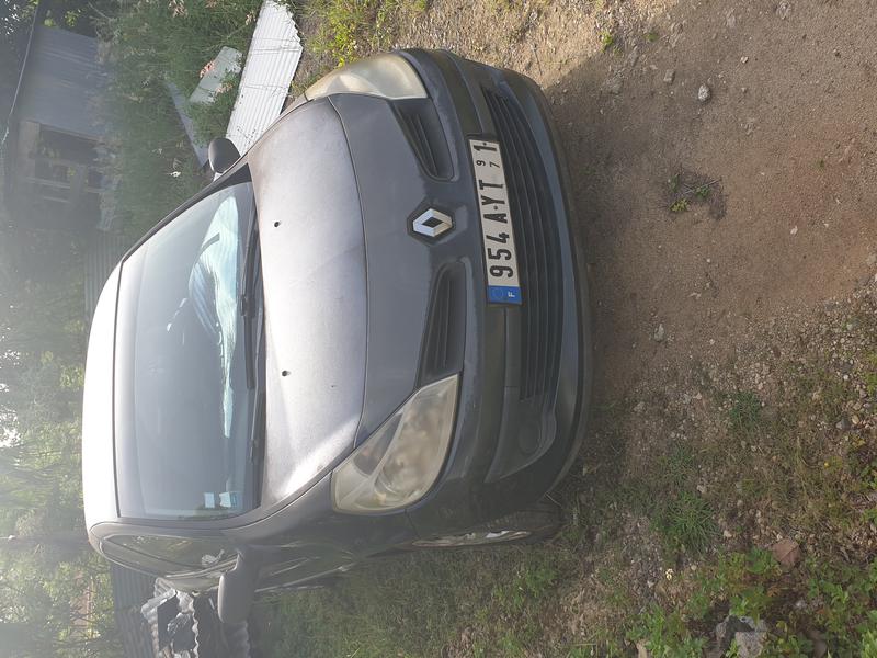 Renault Clio • 2007 • 204,470 km 4