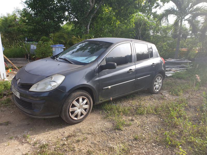 Renault Clio • 2007 • 204,470 km 3