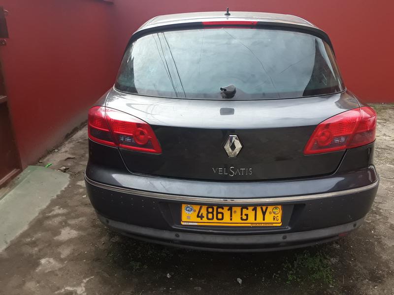 Renault 10 • 2003 • 15,620 km 2