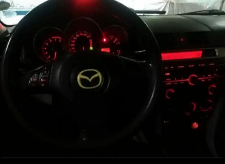 Mazda 3 • 2007 • 193,000 km 1