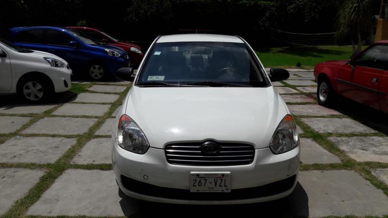 Dodge Attitude • 2009 • 120,000 km 5