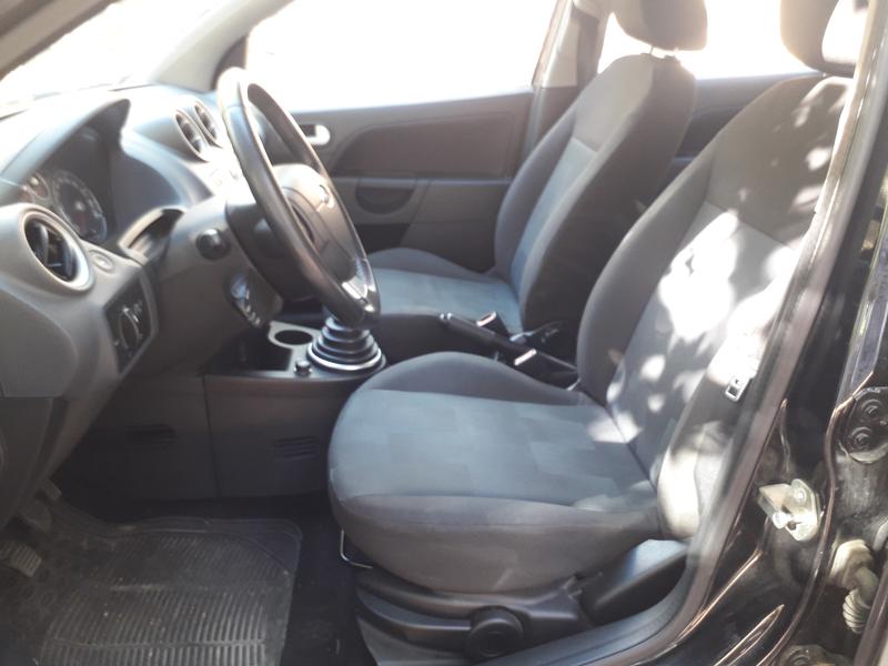 Ford Fiesta • 2008 • 217,000 km 8