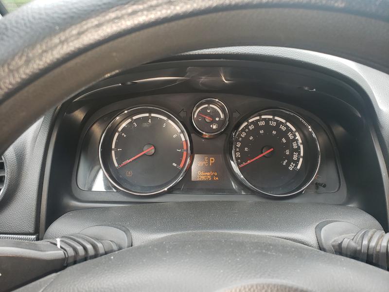Chevrolet Captiva • 2010 • 128,075 km 8