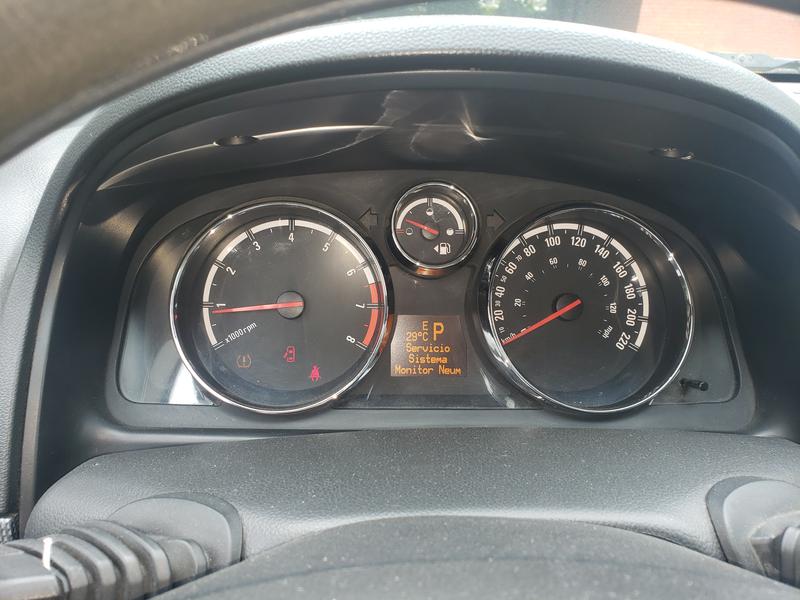 Chevrolet Captiva • 2010 • 128,075 km 5