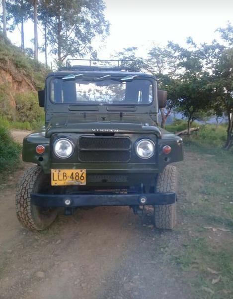 Nissan  • 1977 • 0 km 7