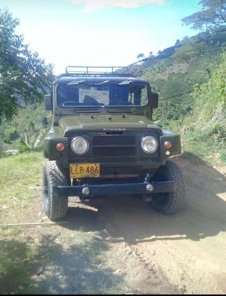 Nissan  • 1977 • 0 km 6