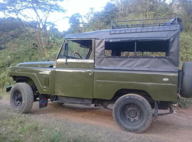 Nissan  • 1977 • 0 km 2