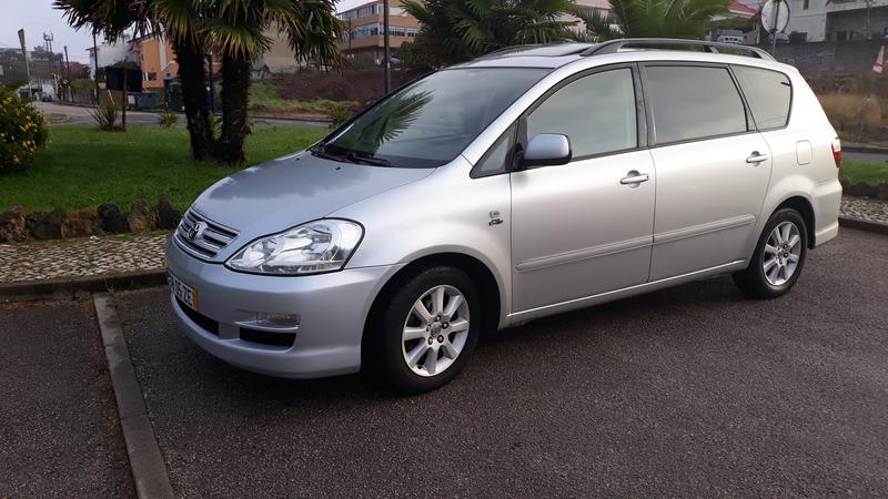 Toyota Avensis Van Verso • 2004 • 240,000 km 1