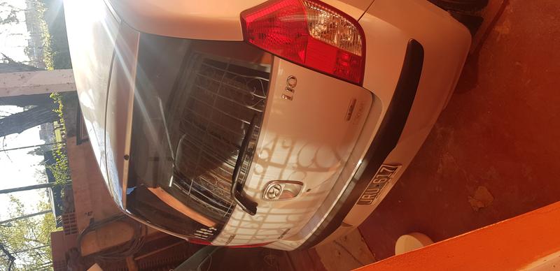 Hyundai i10 • 2011 • 85,000 km 2