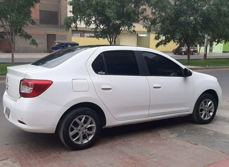 Renault Logan • 2017 • 20,000 km 4