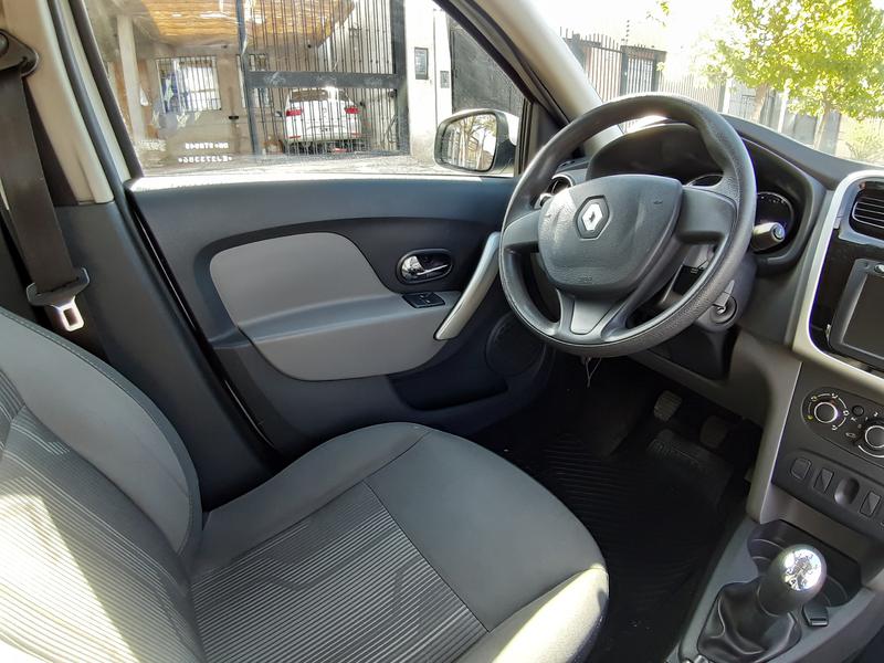 Renault Logan • 2014 • 50,000 km 7