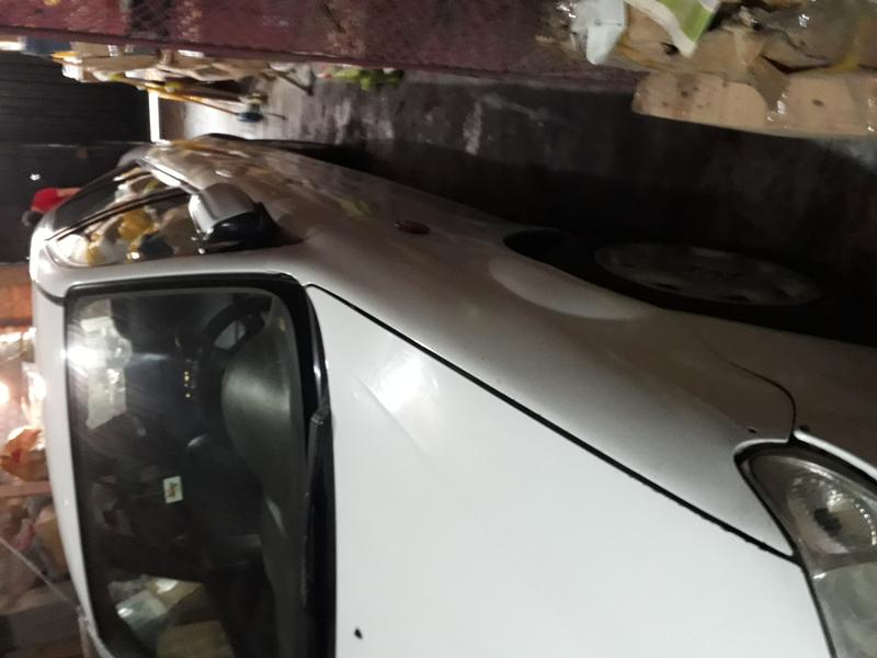 Mazda 323 F • 2002 • 31,000 km 4