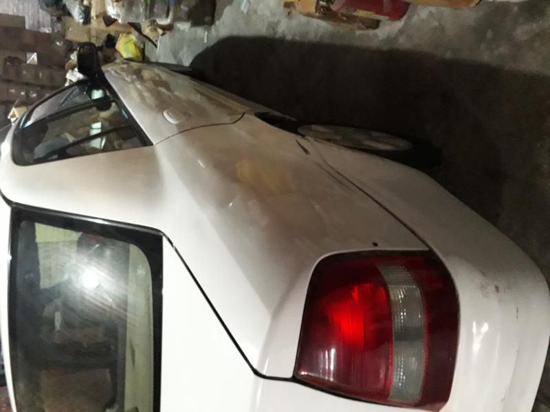 Mazda 323 F • 2002 • 31,000 km 3