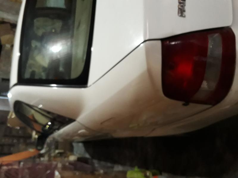 Mazda 323 F • 2002 • 31,000 km 2