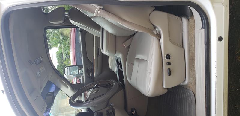 Chevrolet Silverado 2500hd • 2009 • 256,000 km 6