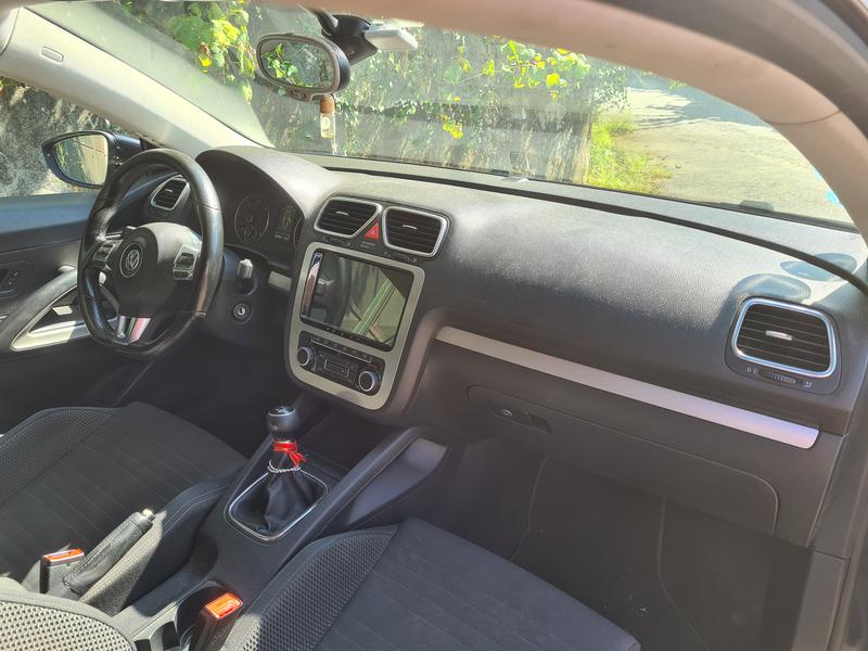 Volkswagen Scirocco • 2010 • 186,000 km 8