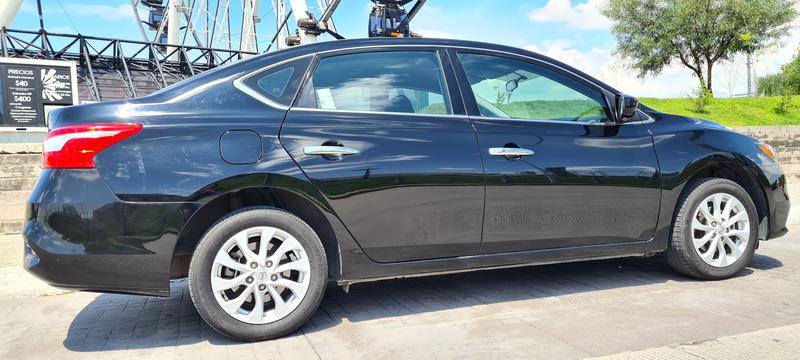 Nissan Sentra • 2018 • 33,000 km 10