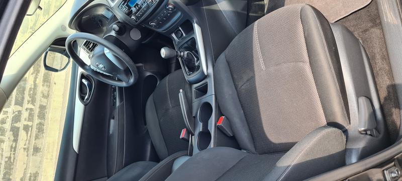 Nissan Sentra • 2018 • 33,000 km 7