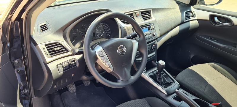 Nissan Sentra • 2018 • 33,000 km 5