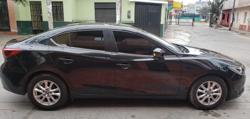 Mazda 3 • 2015 • 21,900 km 6
