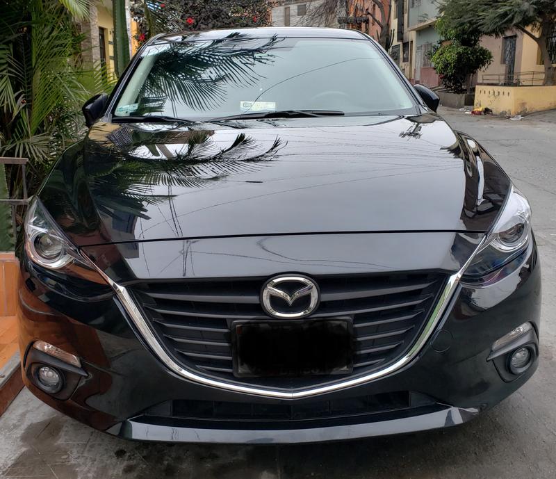 Mazda 3 • 2015 • 21,900 km 4