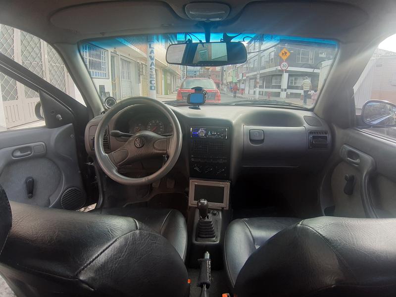 Volkswagen Gol • 1997 • 252,000 km 7