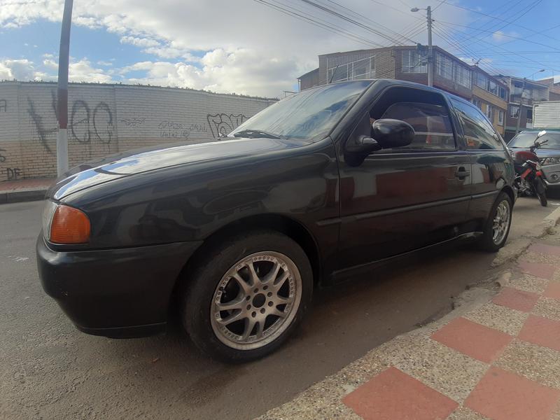 Volkswagen Gol • 1997 • 252,000 km 17