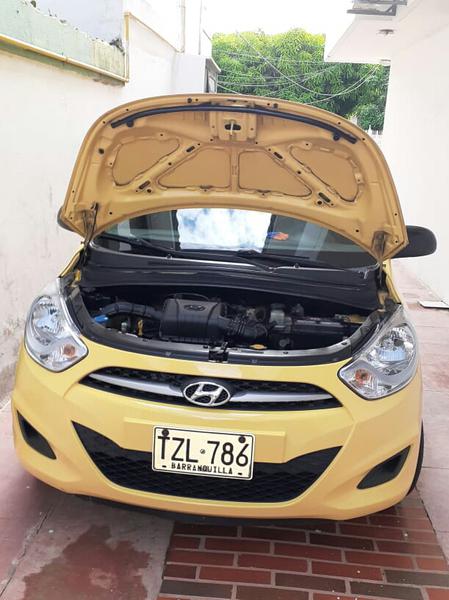 Hyundai i10 • 2014 • 220,000 km 3