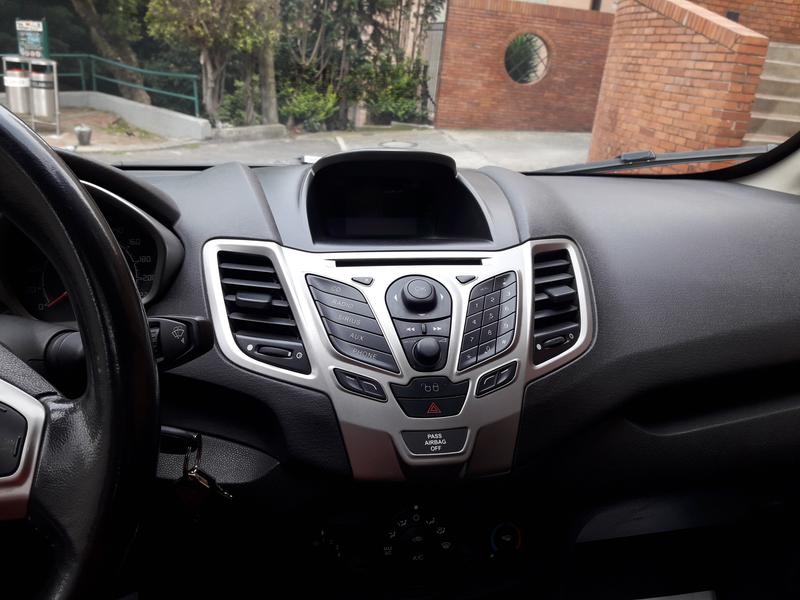 Ford Fiesta • 2011 • 101,500 km 5