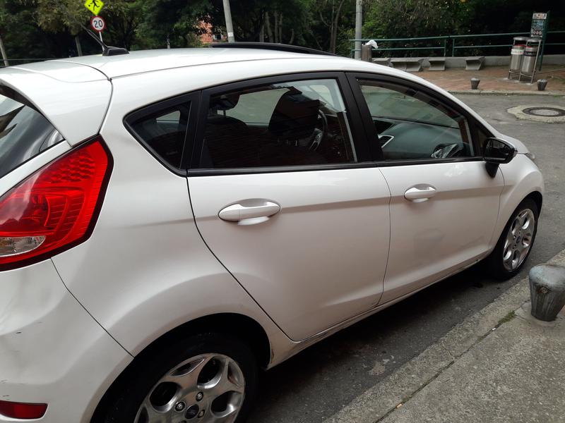 Ford Fiesta • 2011 • 101,500 km 2