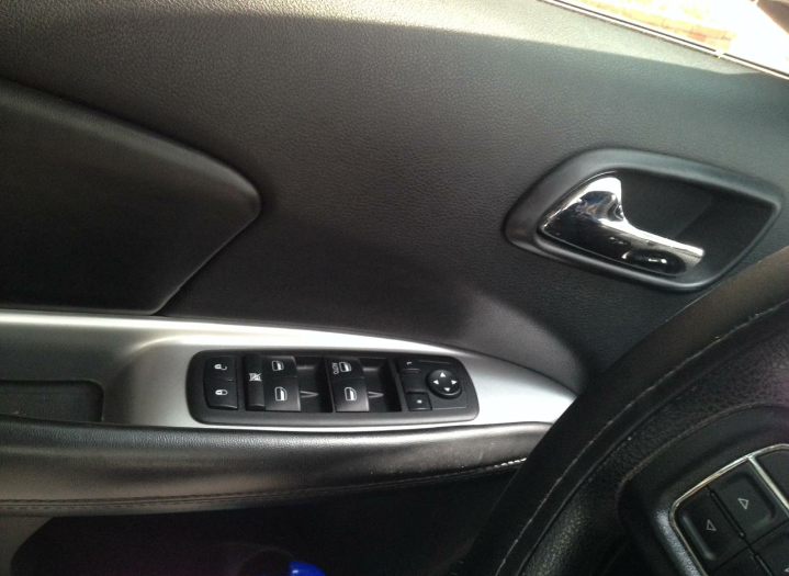 Dodge Journey • 2012 • 89,000 km 10