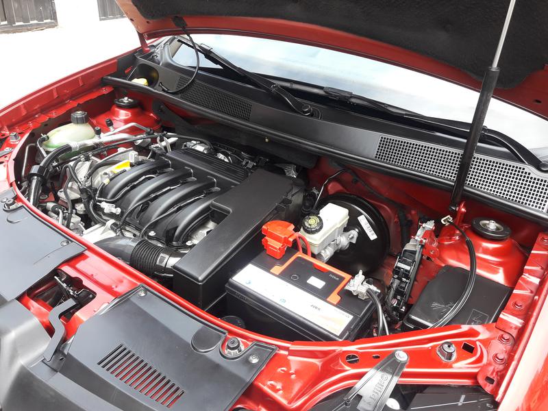 Renault Logan • 2015 • 75,000 km 2