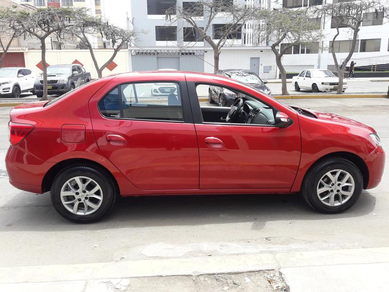 Renault Logan • 2015 • 75,000 km 4