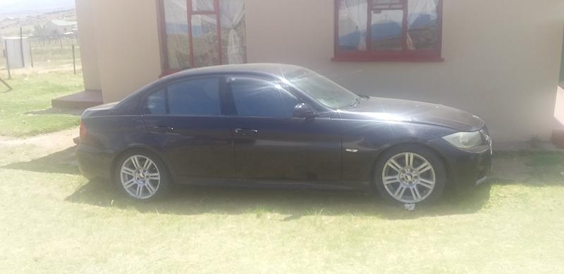 BMW E60 • 2006 • 230,000 km 1