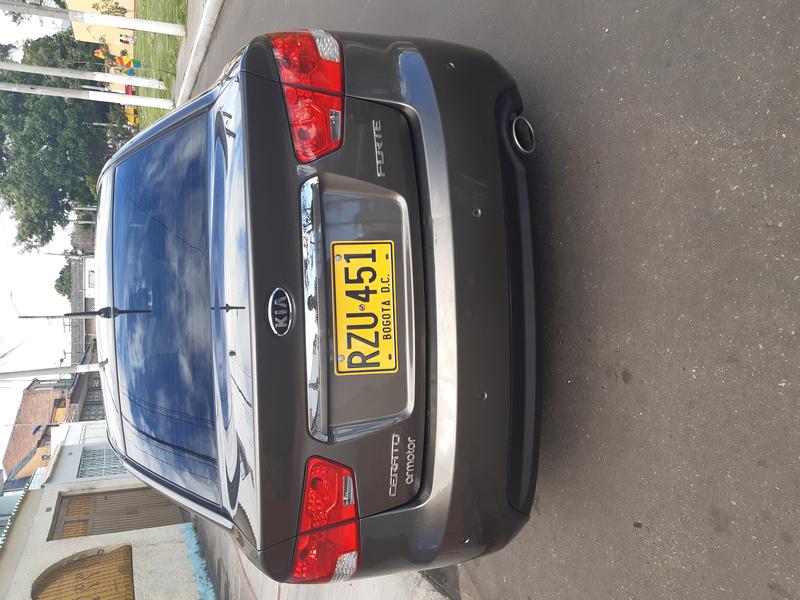 Kia Cerato • 2010 • 76,800 km 7