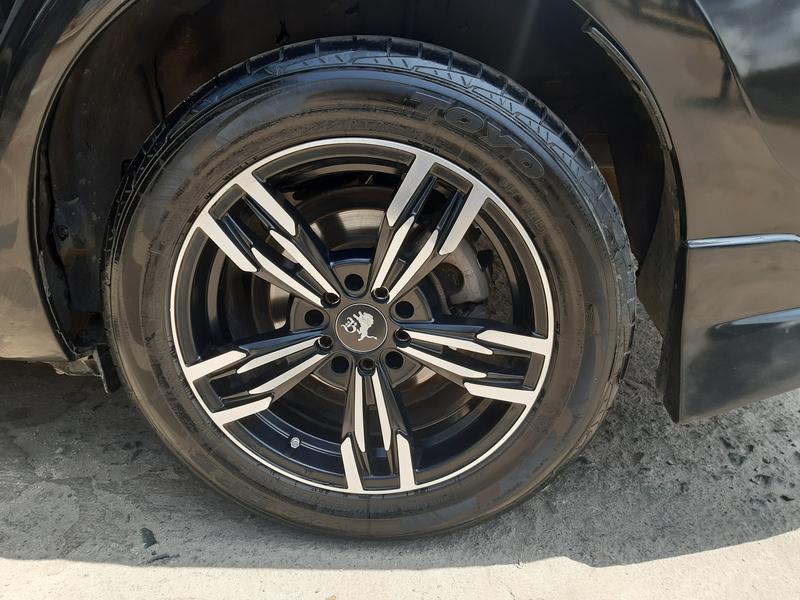 Toyota Corolla • 2015 • 116,441 km 1