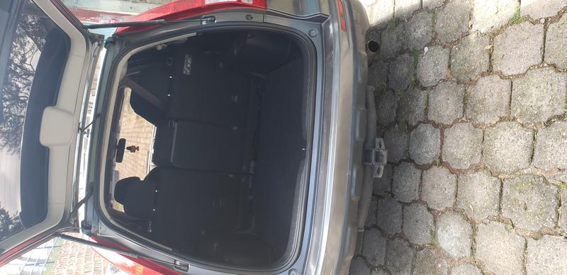 Honda CR-V • 2010 • 107,282 km 6