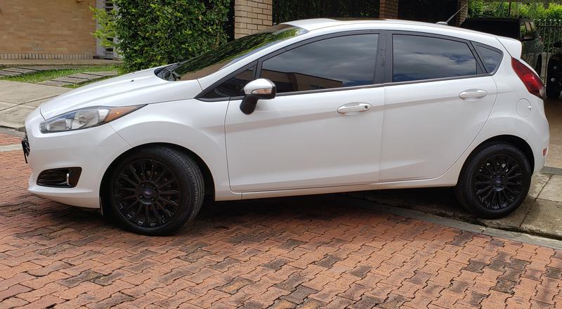 Ford Fiesta • 2014 • 57,000 km 2