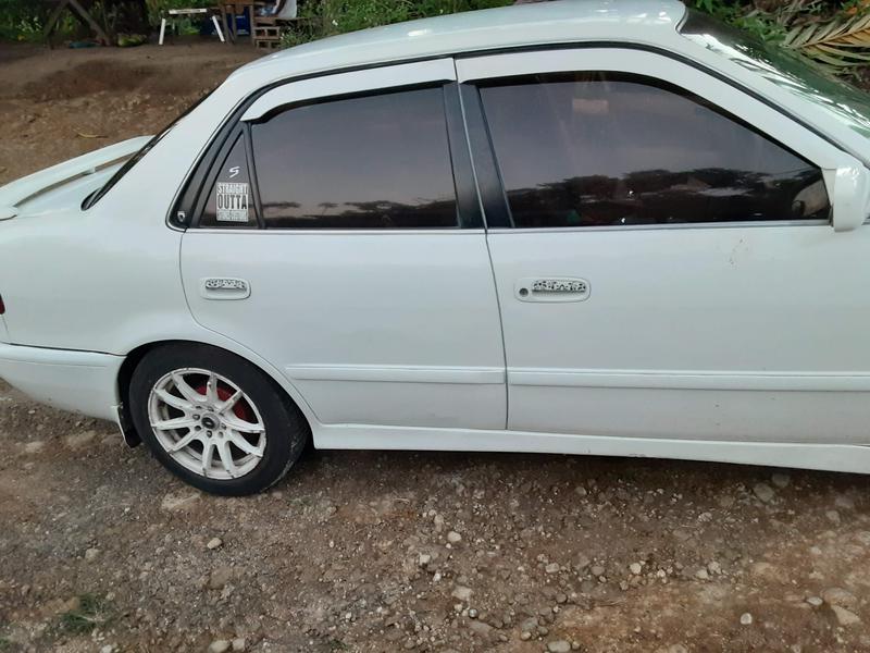 Toyota Corolla • 1997 • 300,000 km 2
