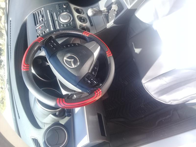 Mazda  • 2011 • 190,000 km 3